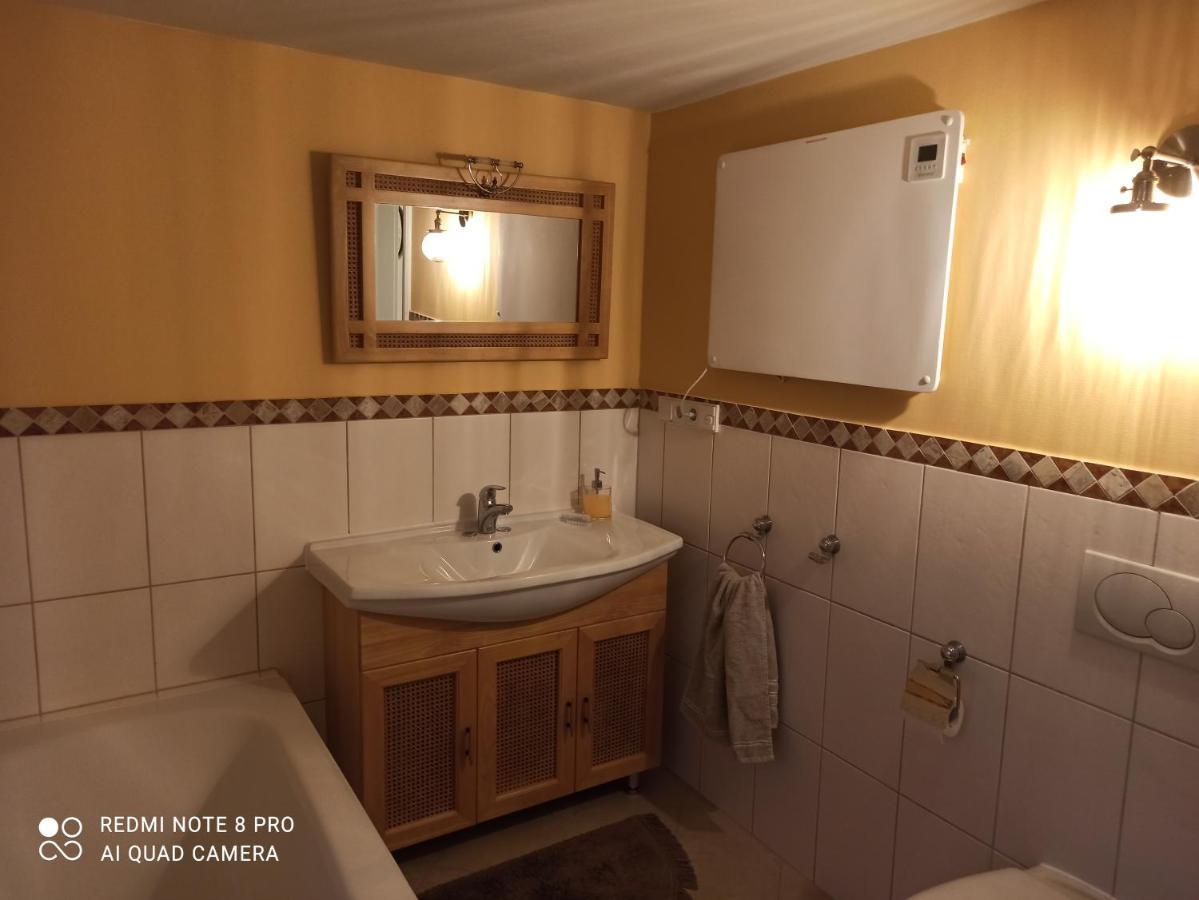 Schoene 77Qm Wohnung In Gehobener Lage Direkt Am Wald Rodenbach  Exterior foto
